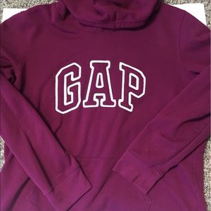 Women’s GAP sweatshirt